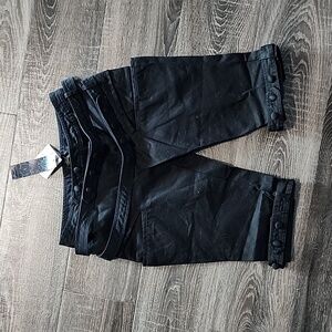 🦜 Barak belted Bermuda shorts 🦜